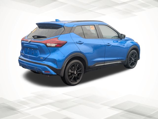 2021 Nissan Kicks SR photo 4