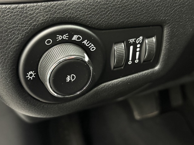 2019 Jeep Cherokee Latitude photo 14