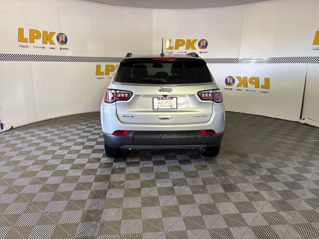 2024 Jeep Compass Limited photo 2