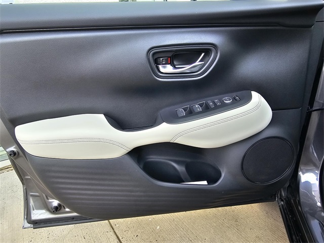 2026 Honda HR-V EX-L photo 13