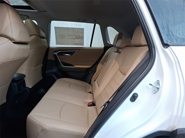 2025 Toyota RAV4 XLE Premium photo 4