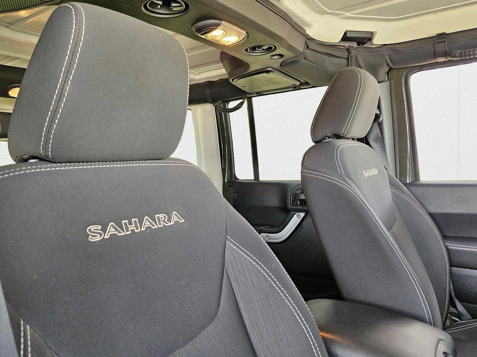 2016 Jeep Wrangler Sahara photo 19