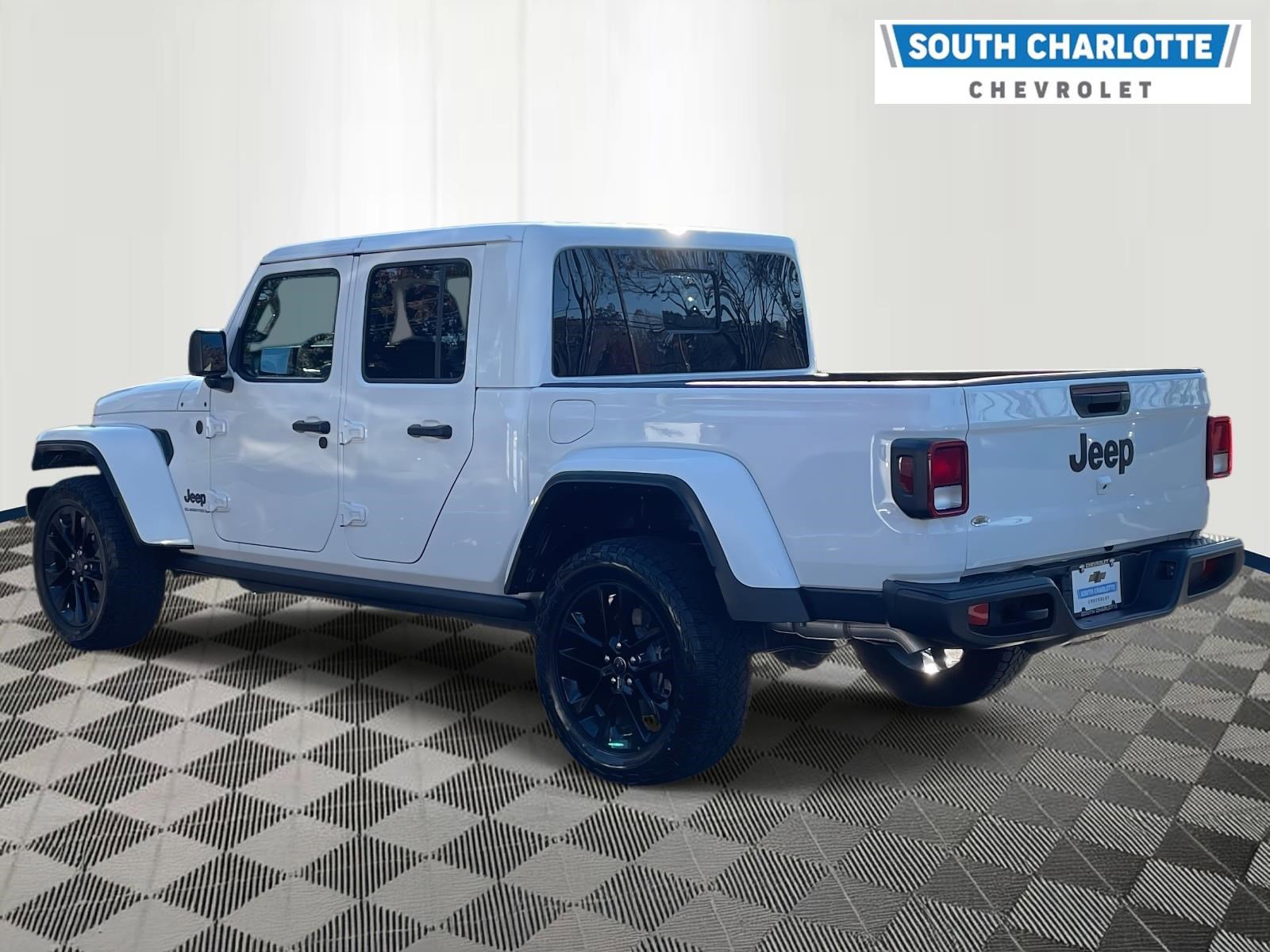 2024 Jeep Gladiator Sport photo 4