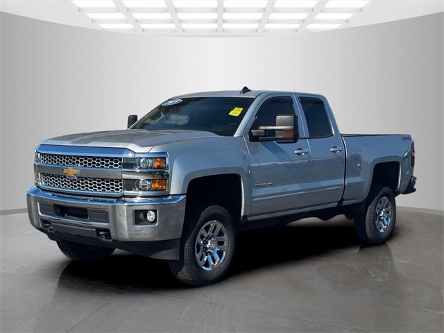 2019 Chevrolet Silverado 2500HD LT photo 3