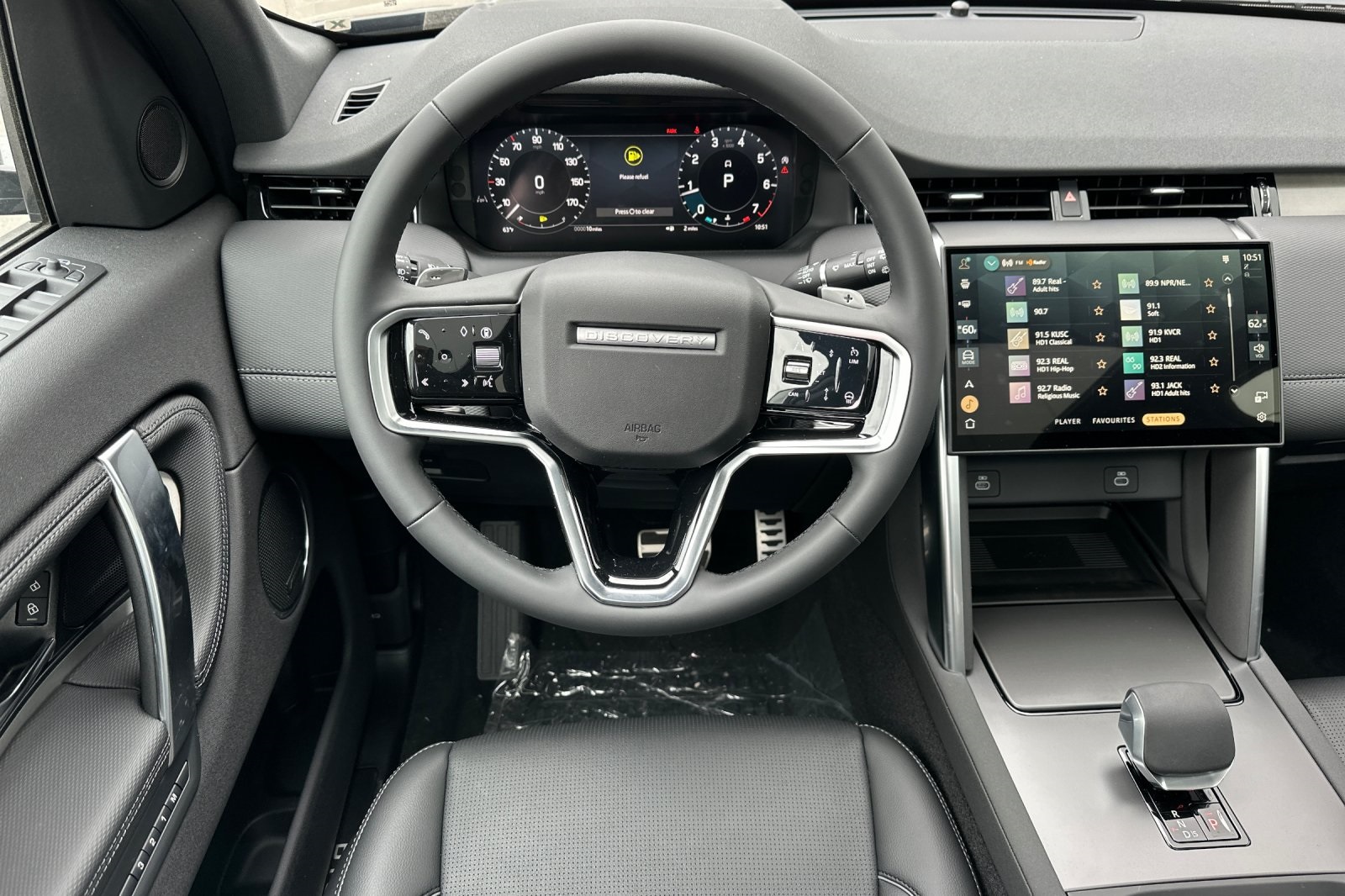 2025 Land Rover Discovery Sport Dynamic SE photo 15