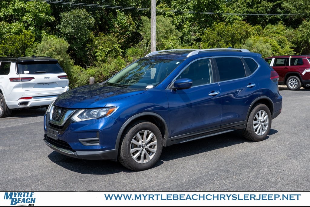 2019 Nissan Rogue SV photo 2
