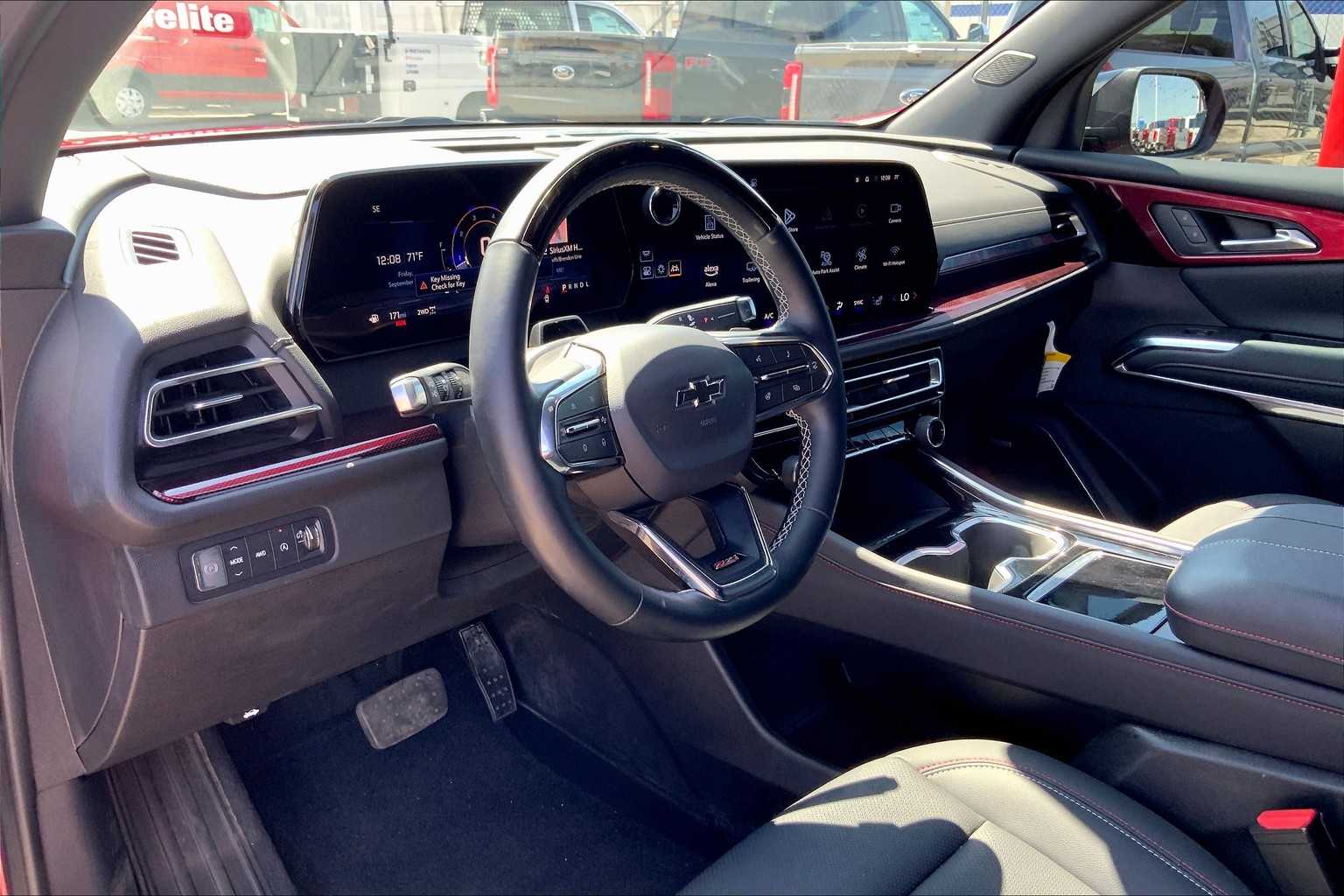 2025 Chevrolet Traverse Z71 photo 15