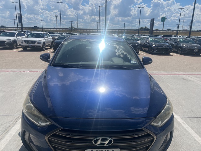 2017 Hyundai Elantra SE Tech Limited photo 2
