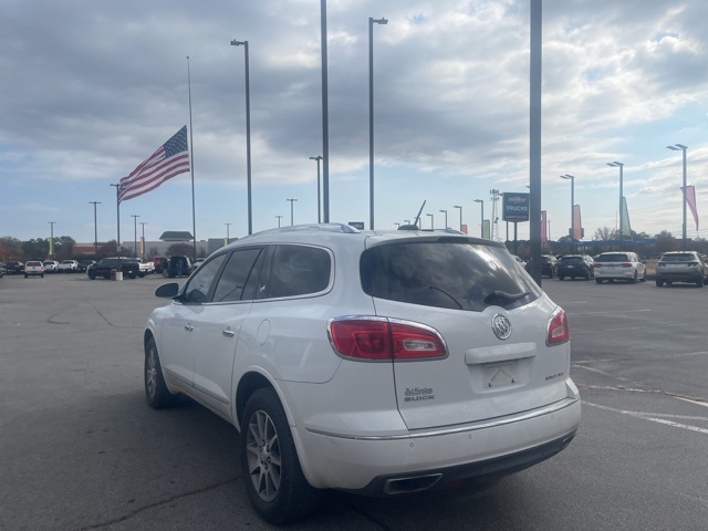 2016 Buick Enclave Leather photo 3