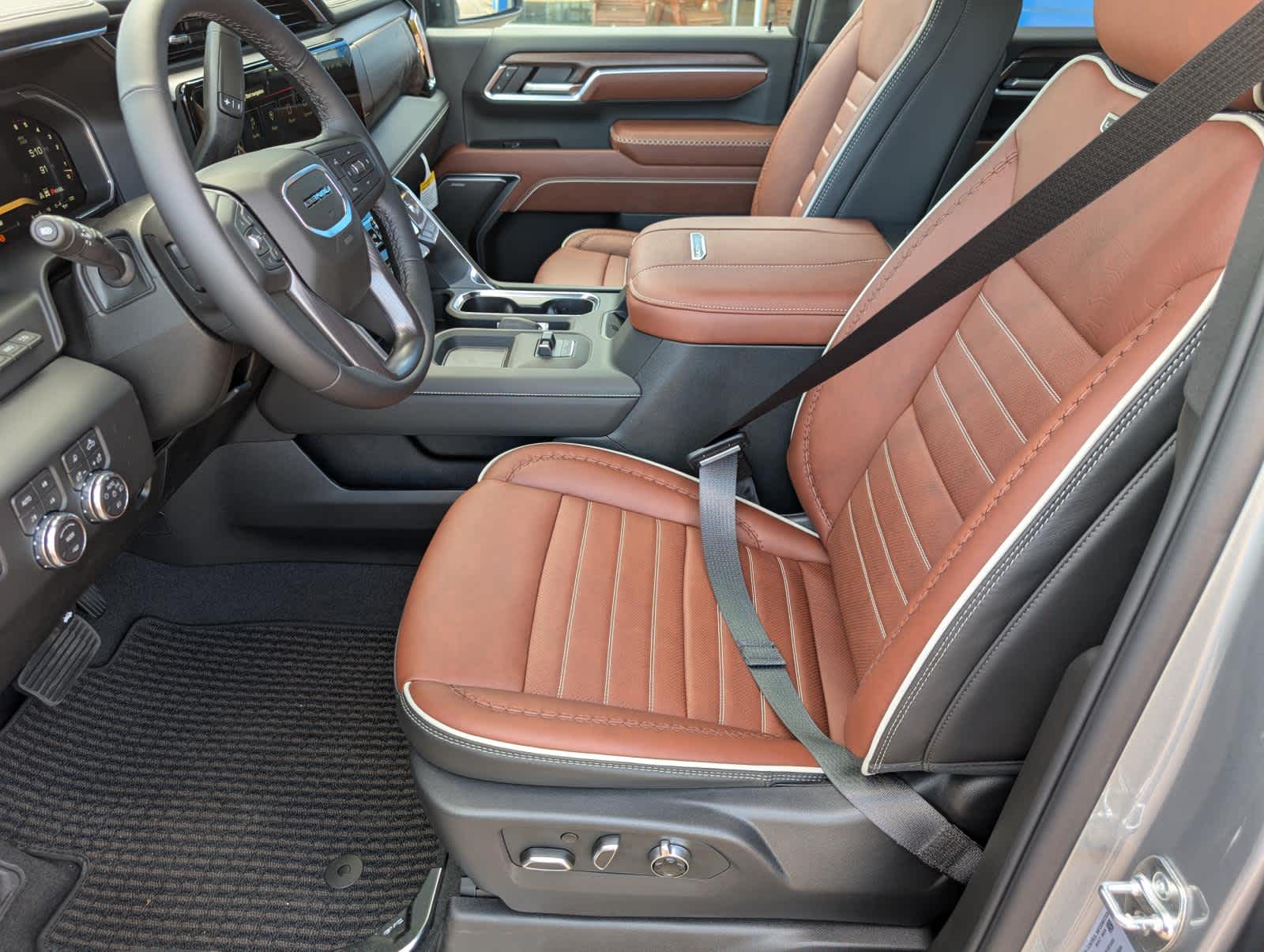 2026 Gmc Sierra 3500 HD Denali Ultimate photo 8