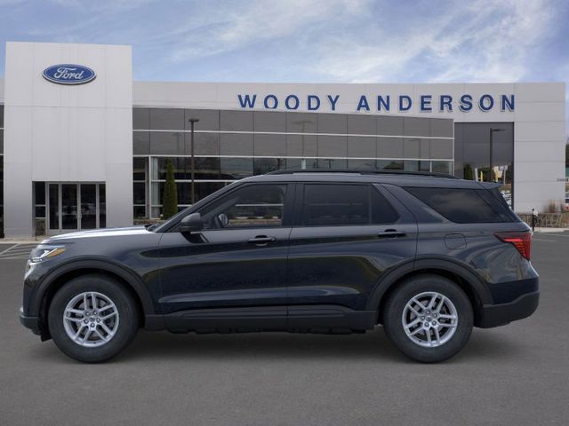 2026 Ford Explorer photo 2