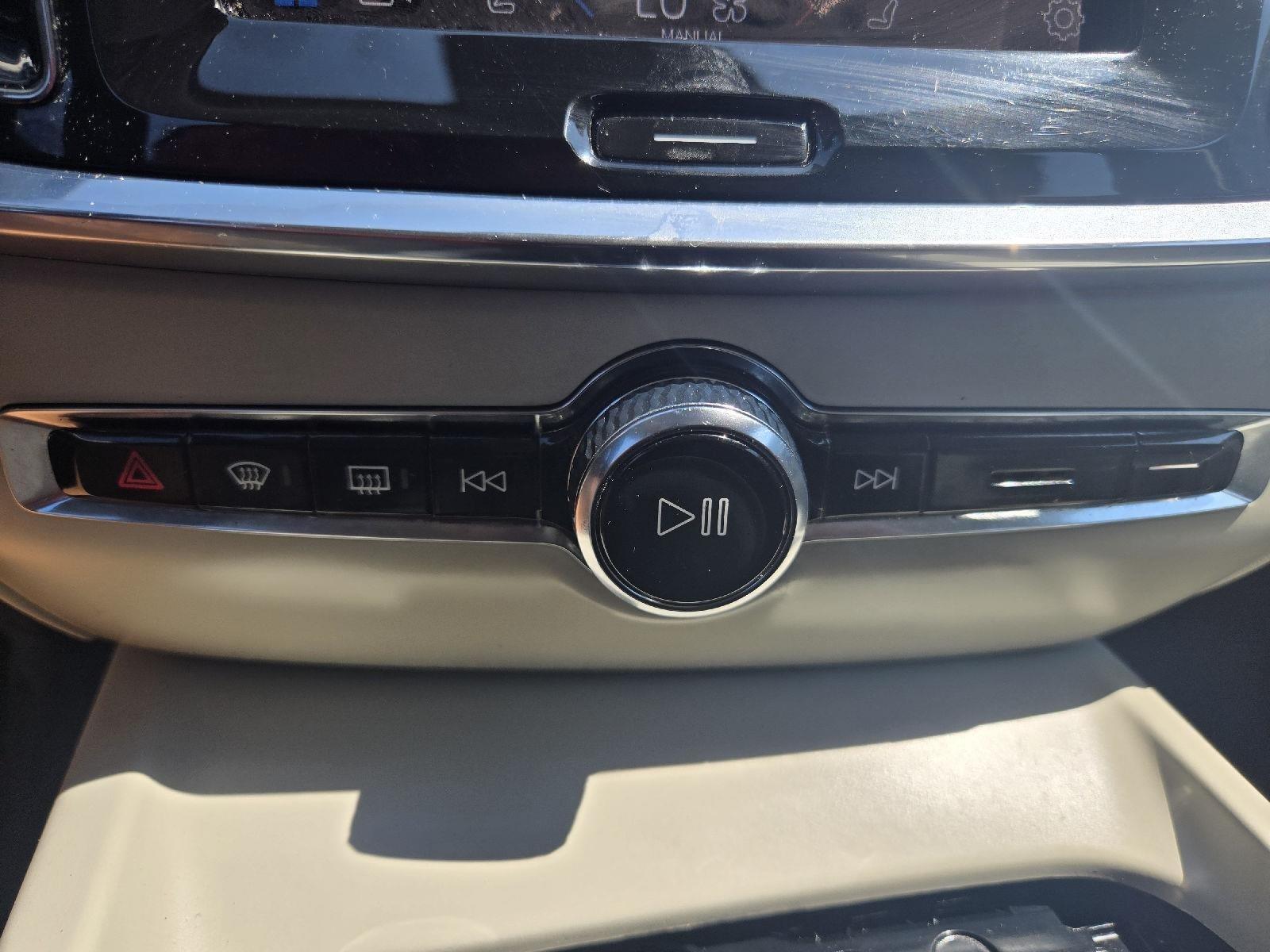 2024 Volvo S60 Core photo 16