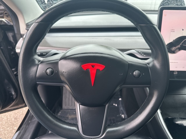 2018 Tesla Model 3 Long Range photo 11