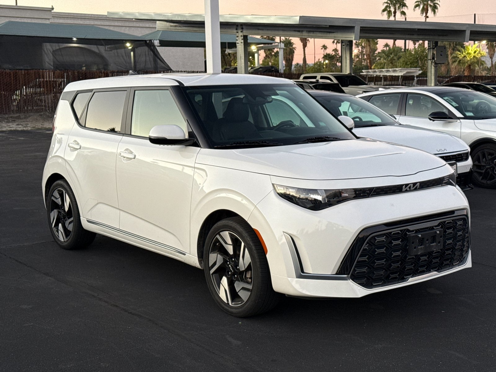 2023 Kia Soul GT-Line photo 2