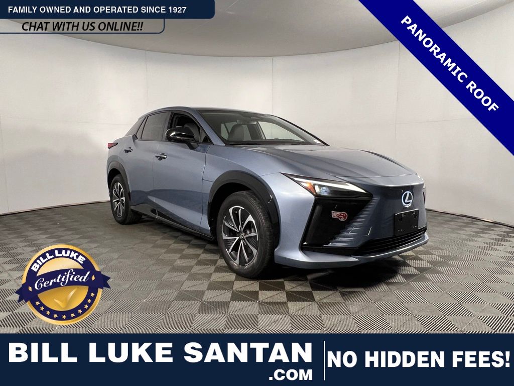 2023 Lexus RZ Premium's photo