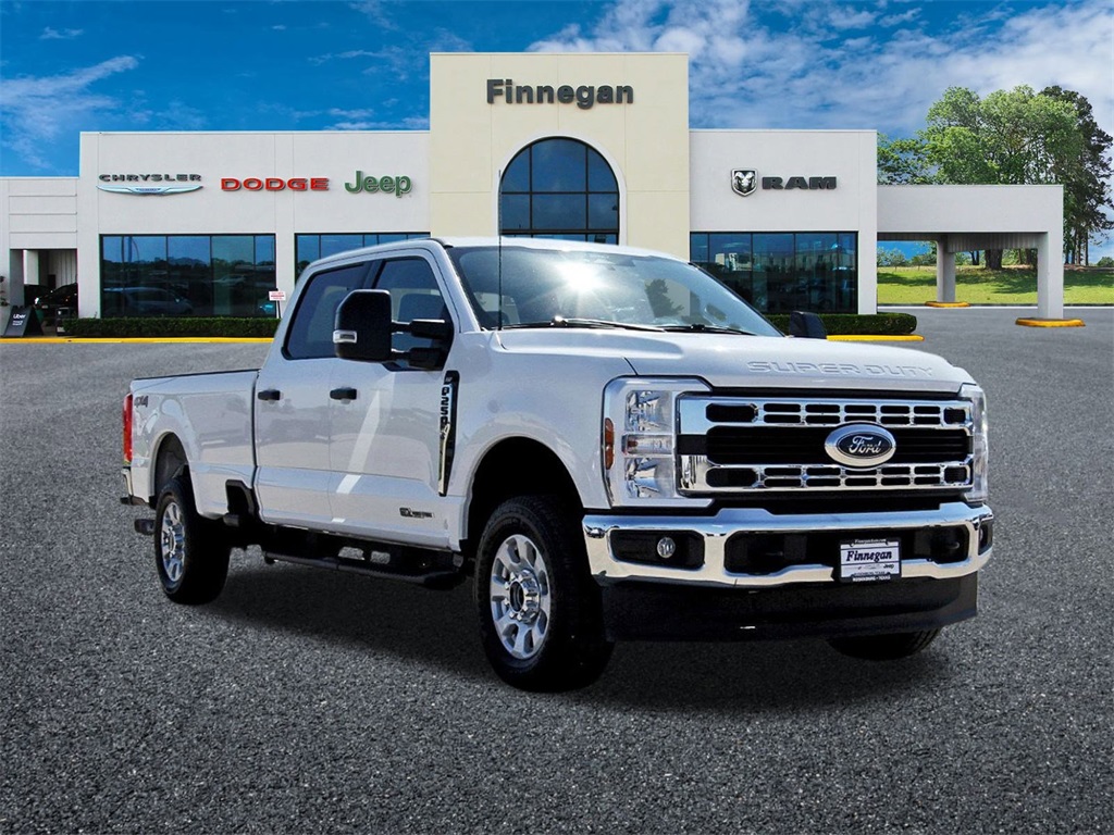 2024 Ford F-250 Super Duty XLT's photo
