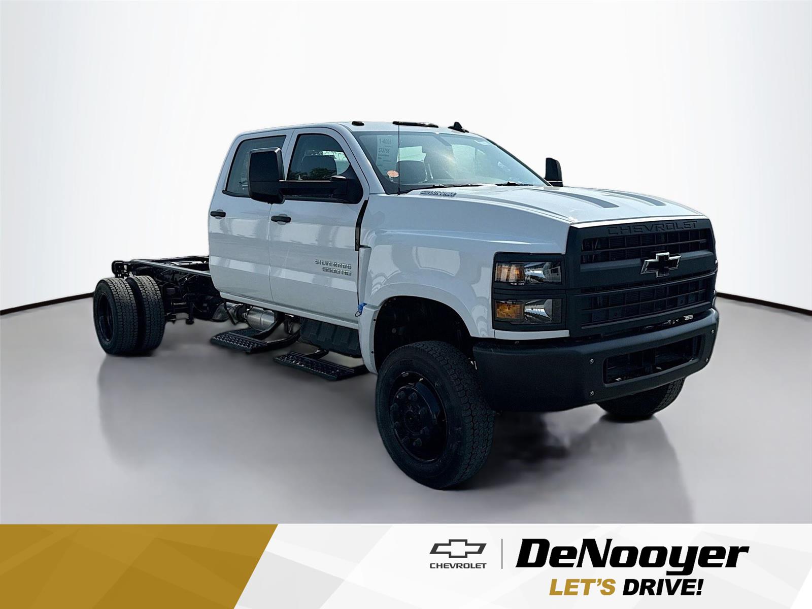 2024 Chevrolet Silverado Base's photo
