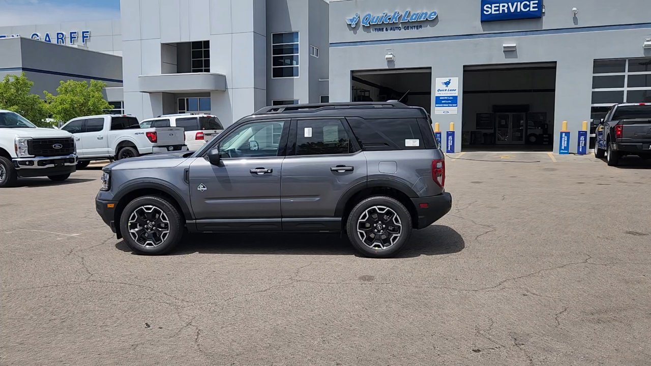 2025 Ford Bronco Sport Outer Banks photo 2