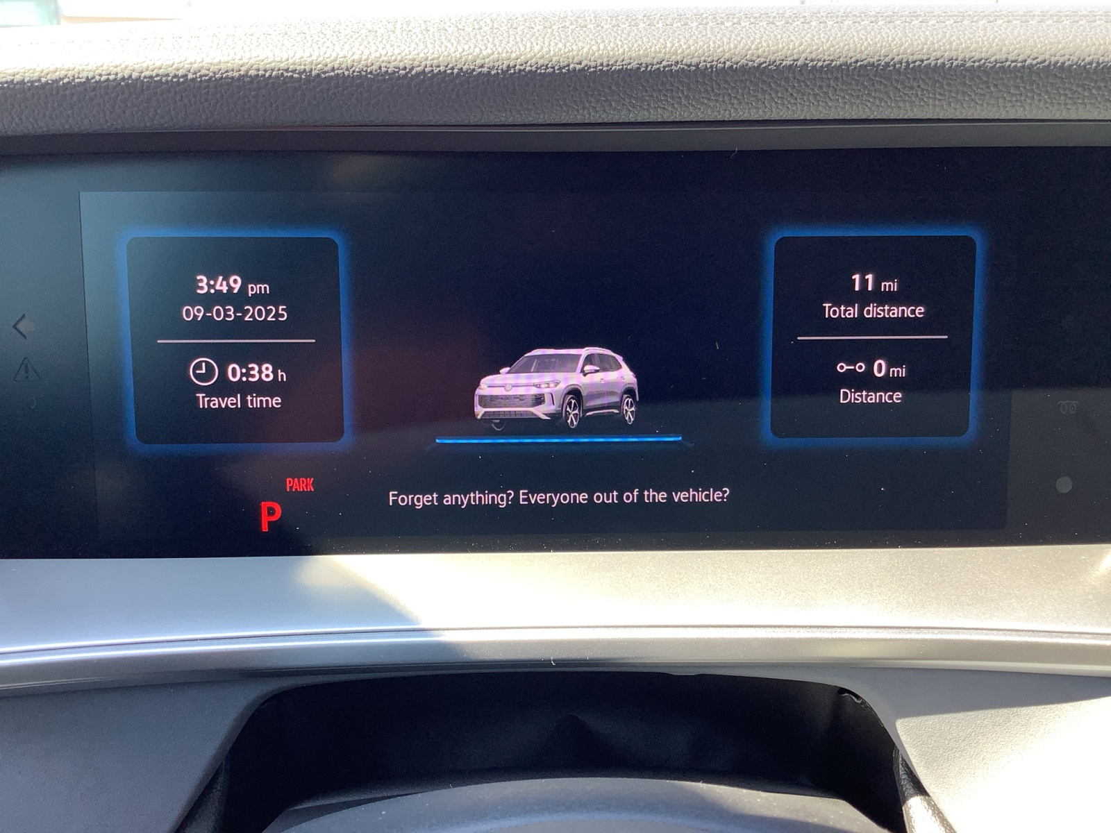 2025 Volkswagen Tiguan SE photo 12