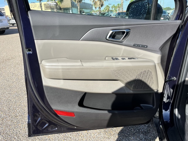 2026 Kia Carnival EX photo 11