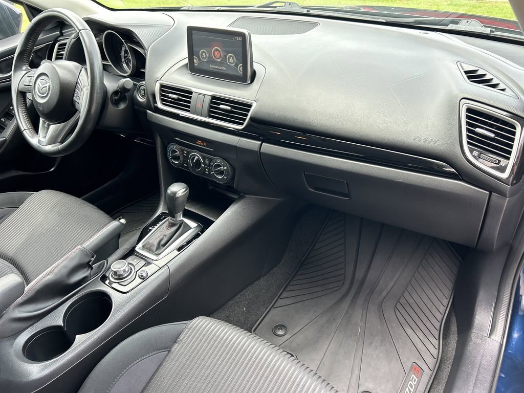 2016 Mazda Mazda3 Touring photo 11