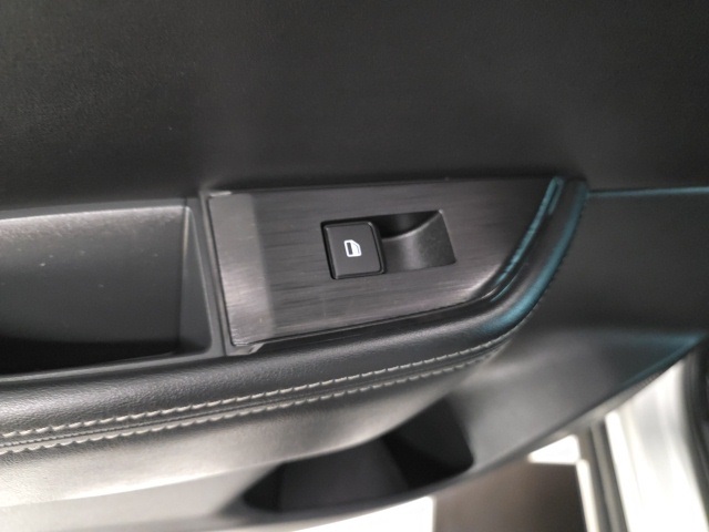 2024 Nissan Rogue SV photo 10