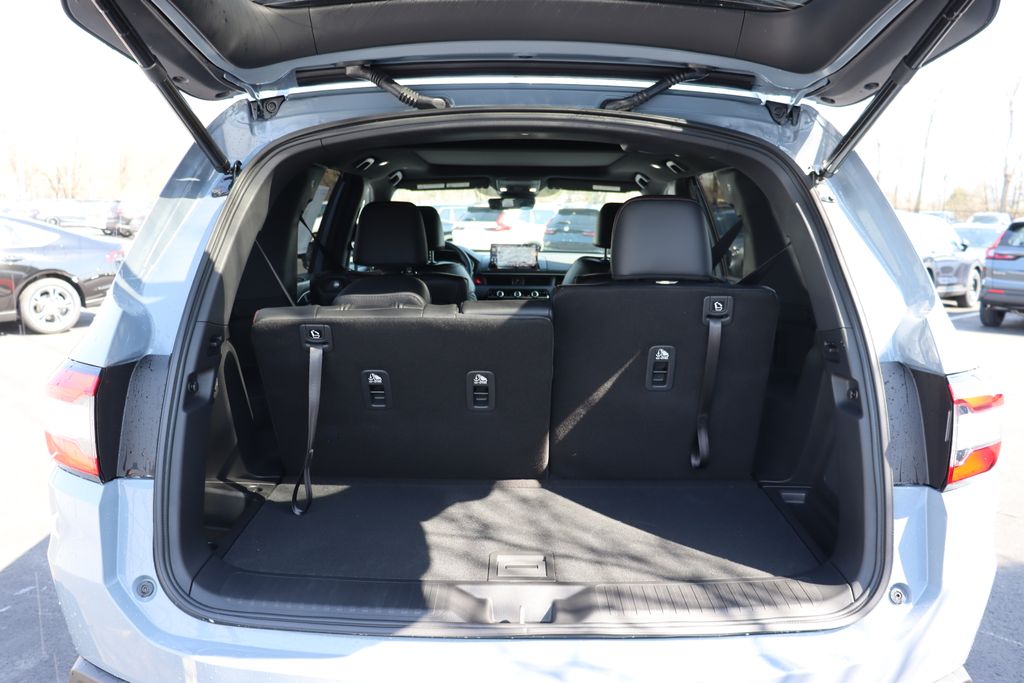2025 Honda Pilot Black Edition photo 13