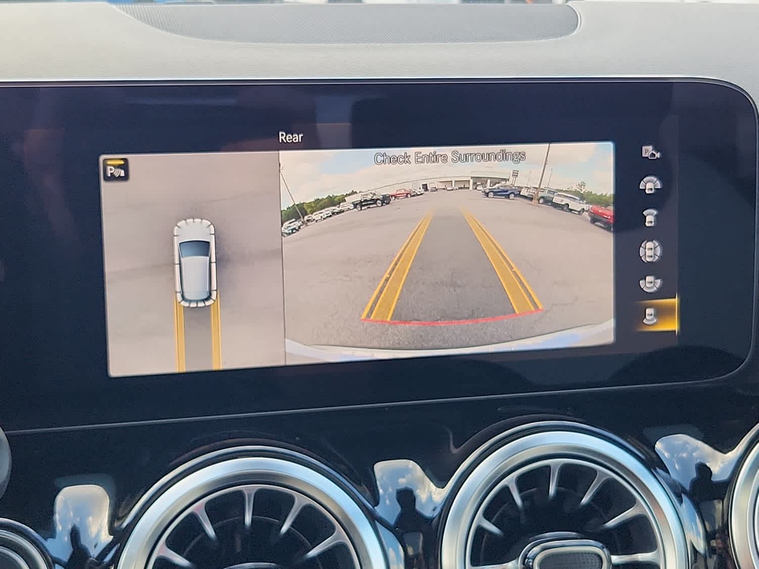 2023 Mercedes Benz GLA 250 4MATIC photo 13