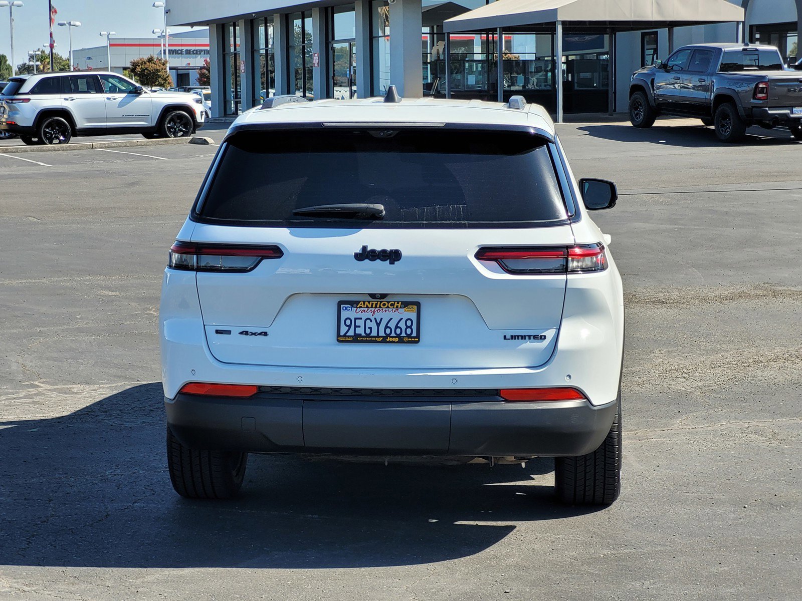 2023 Jeep Grand Cherokee Limited photo 5