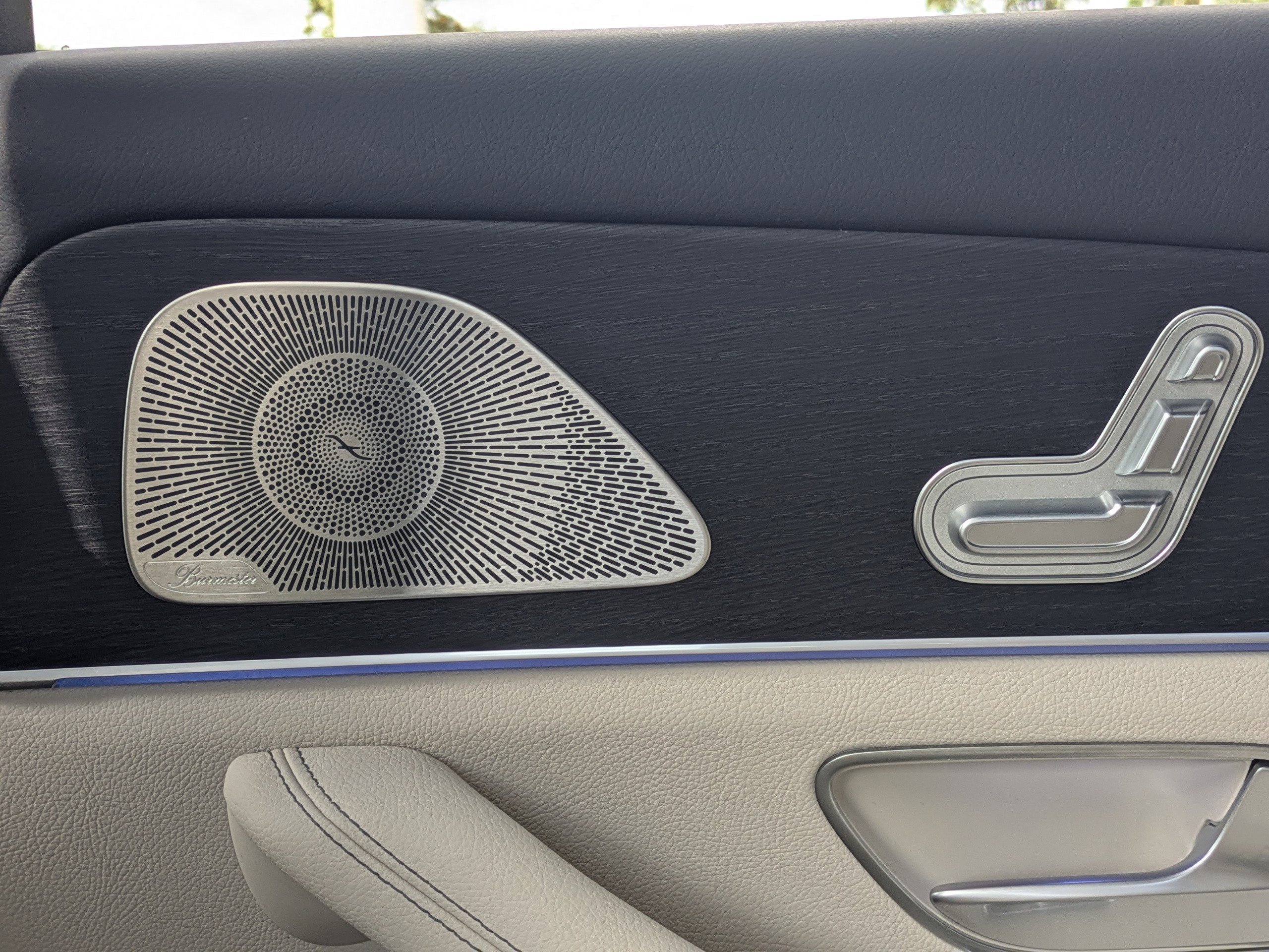 2025 Mercedes Benz GLS 450 4MATIC photo 16