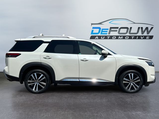 2024 Nissan Pathfinder Platinum photo 2