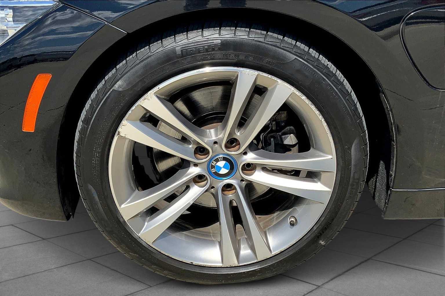 2025 Bmw 330i photo 10