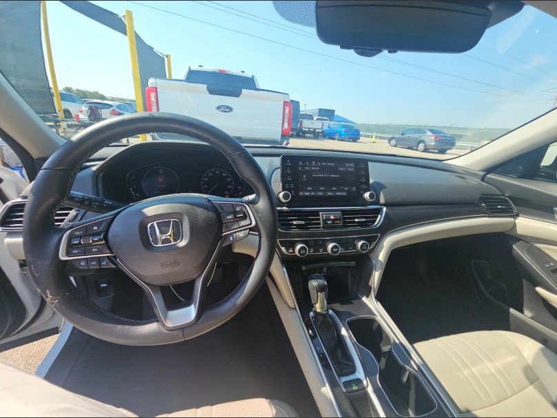 2019 Honda Accord EX-L photo 16