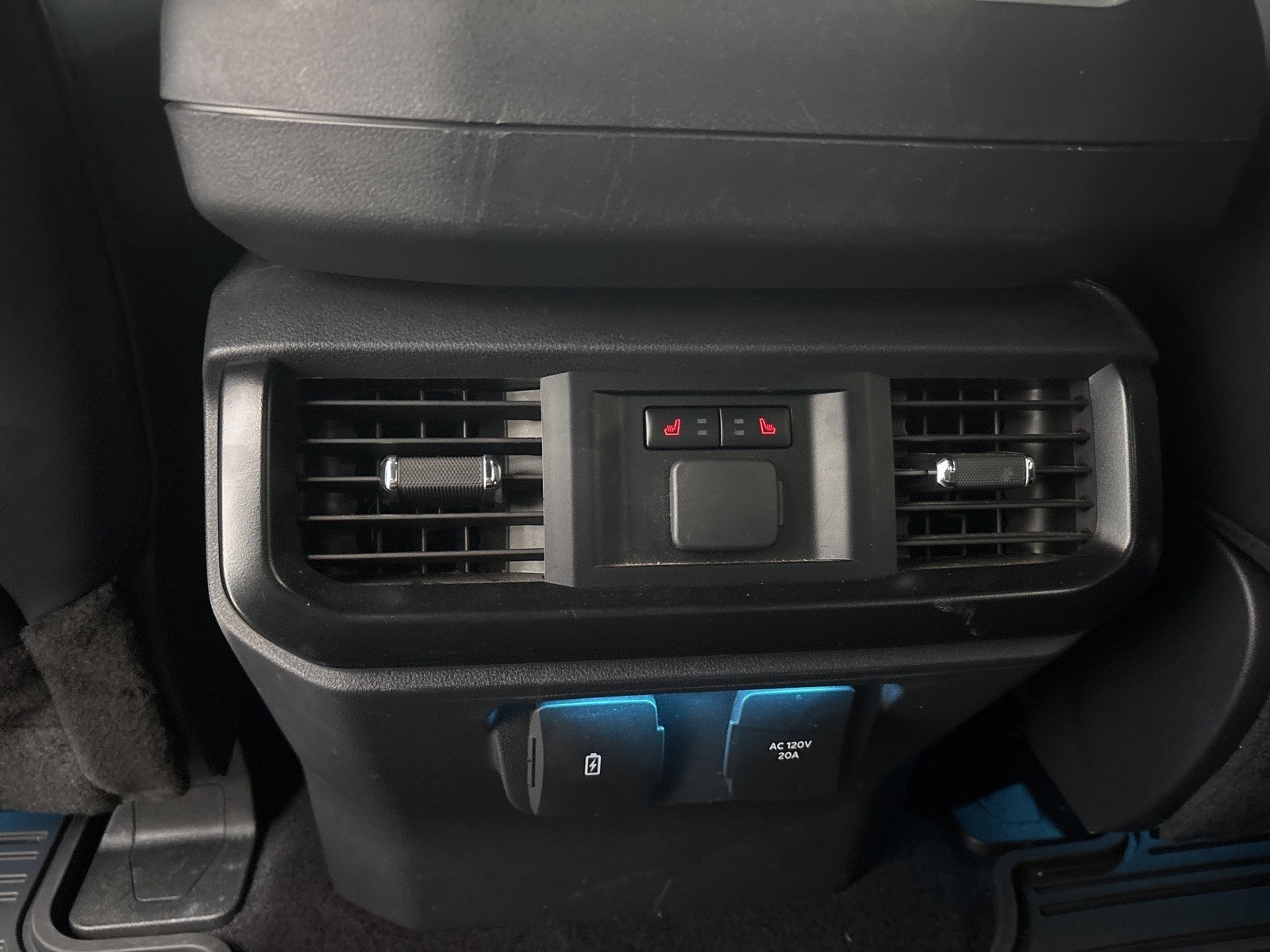 2023 Ford F-150 Raptor photo 22