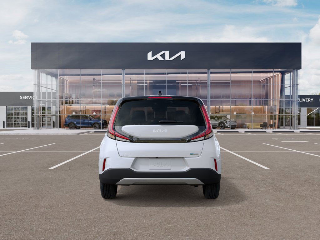 2025 Kia Soul EX photo 4
