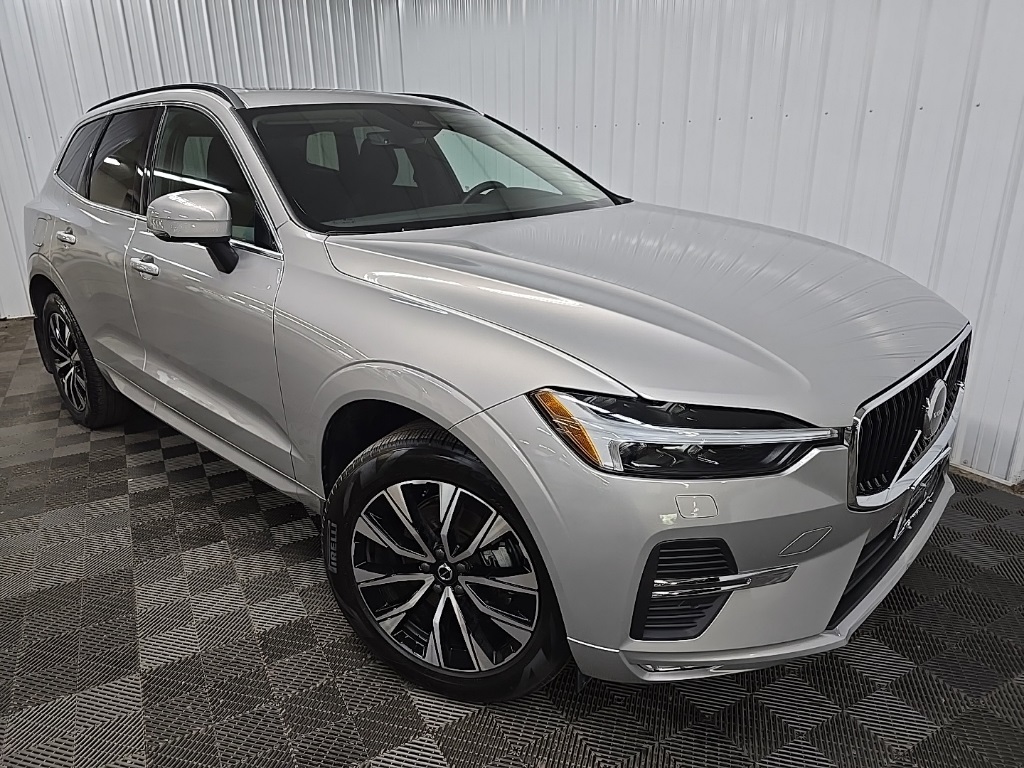 2023 Volvo XC60 B5 Core photo 7