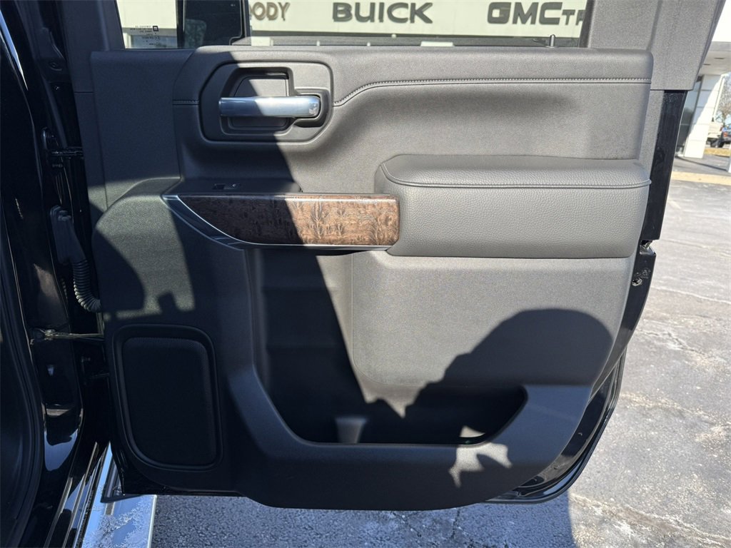 2021 GMC SIERRA - Image 35