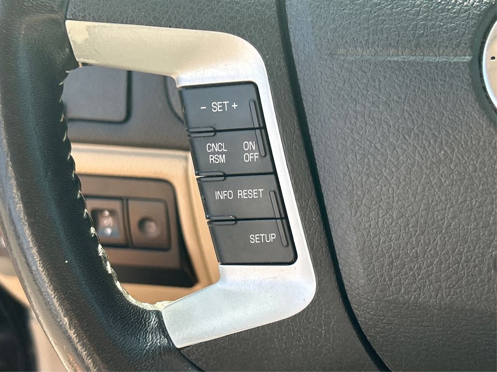 2010 Mercury Milan Premier photo 23