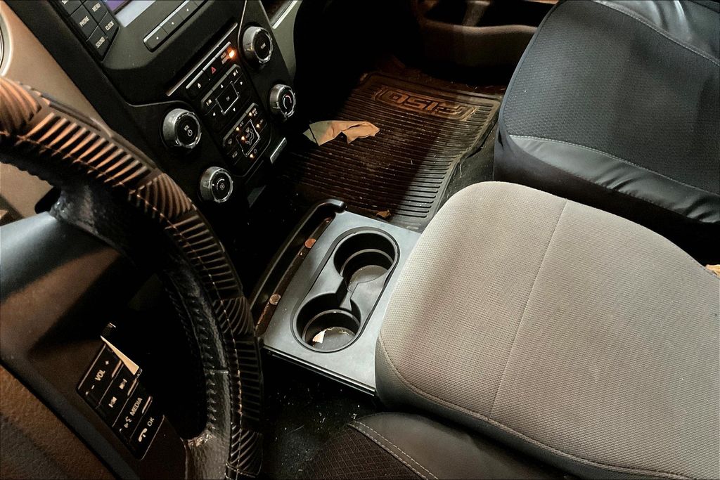 2013 Ford F-150 XLT photo 11