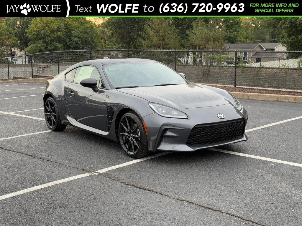 2025 Toyota GR86 Premium's photo