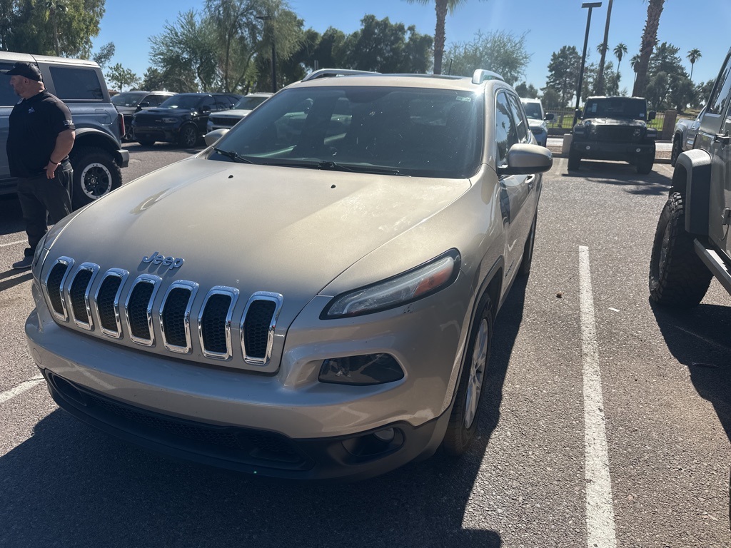 Used 2014 Jeep Cherokee Latitude with VIN 1C4PJMCSXEW309687 for sale in Scottsdale, AZ