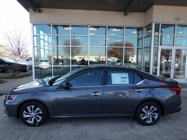 2025 Nissan Altima 2.5 S photo 4