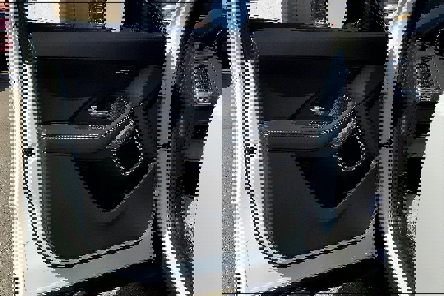 2024 Jaguar E-PACE R-Dynamic SE photo 22