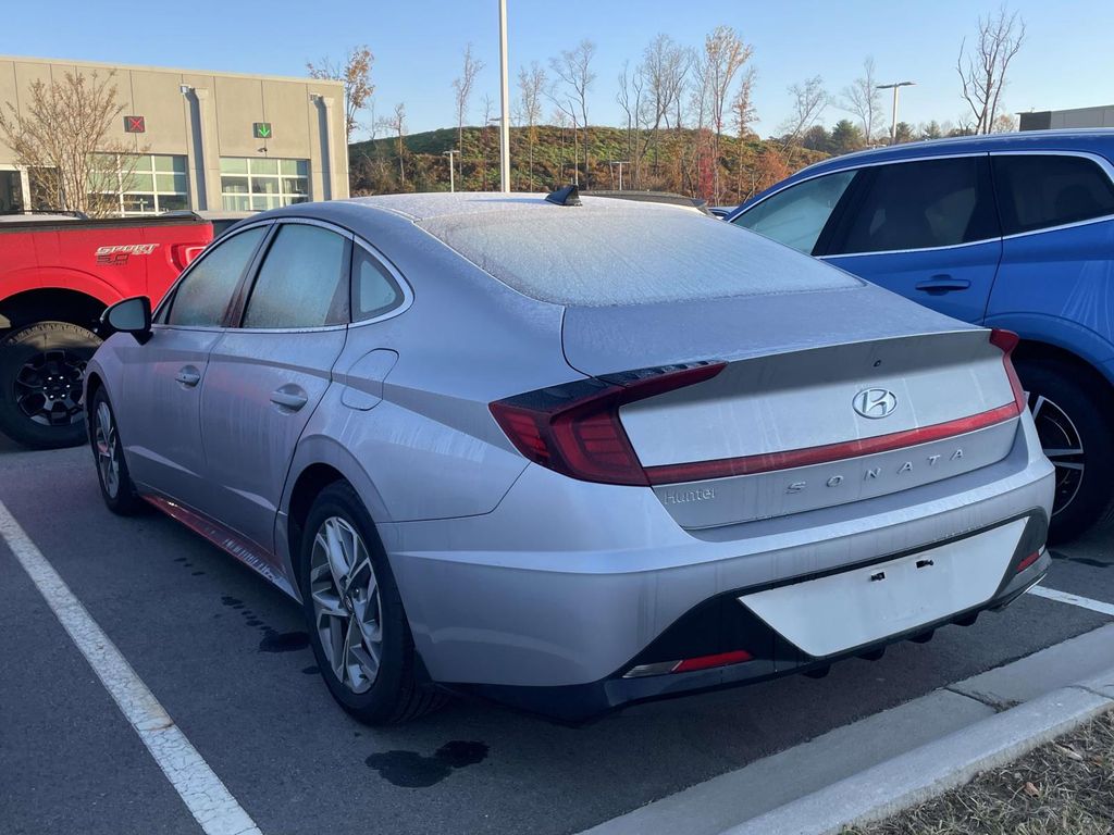 2023 Hyundai Sonata SEL photo 3