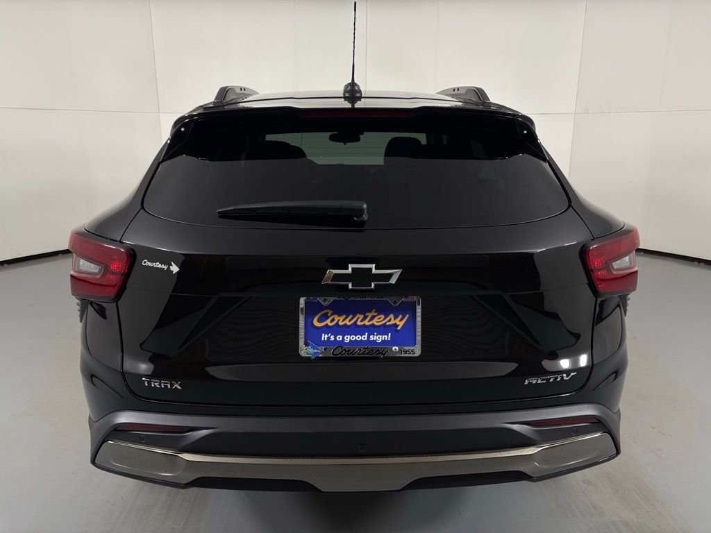 2026 Chevrolet Trax ACTIV photo 3