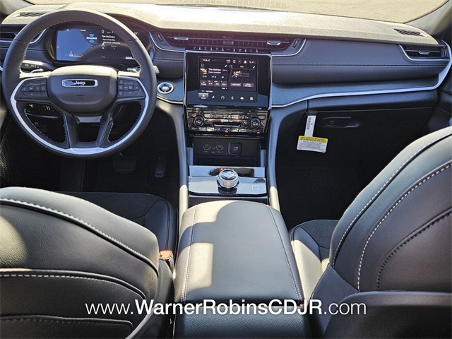 2025 Jeep Grand Cherokee Altitude X photo 8