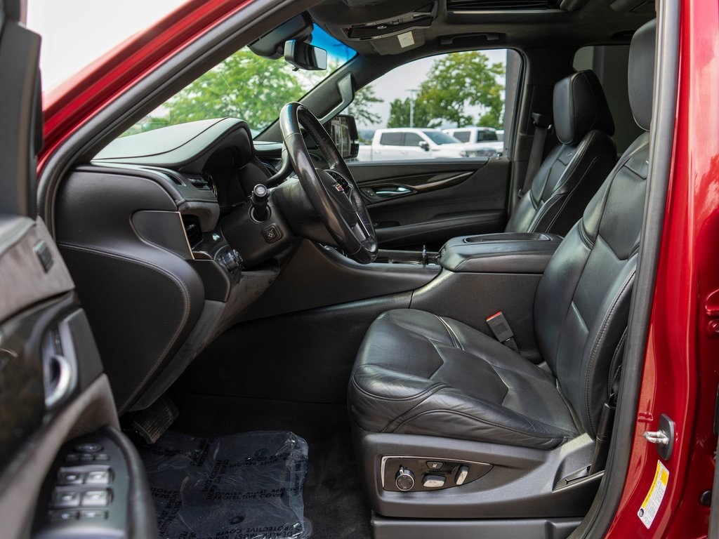 2018 Cadillac Escalade ESV Platinum photo 8