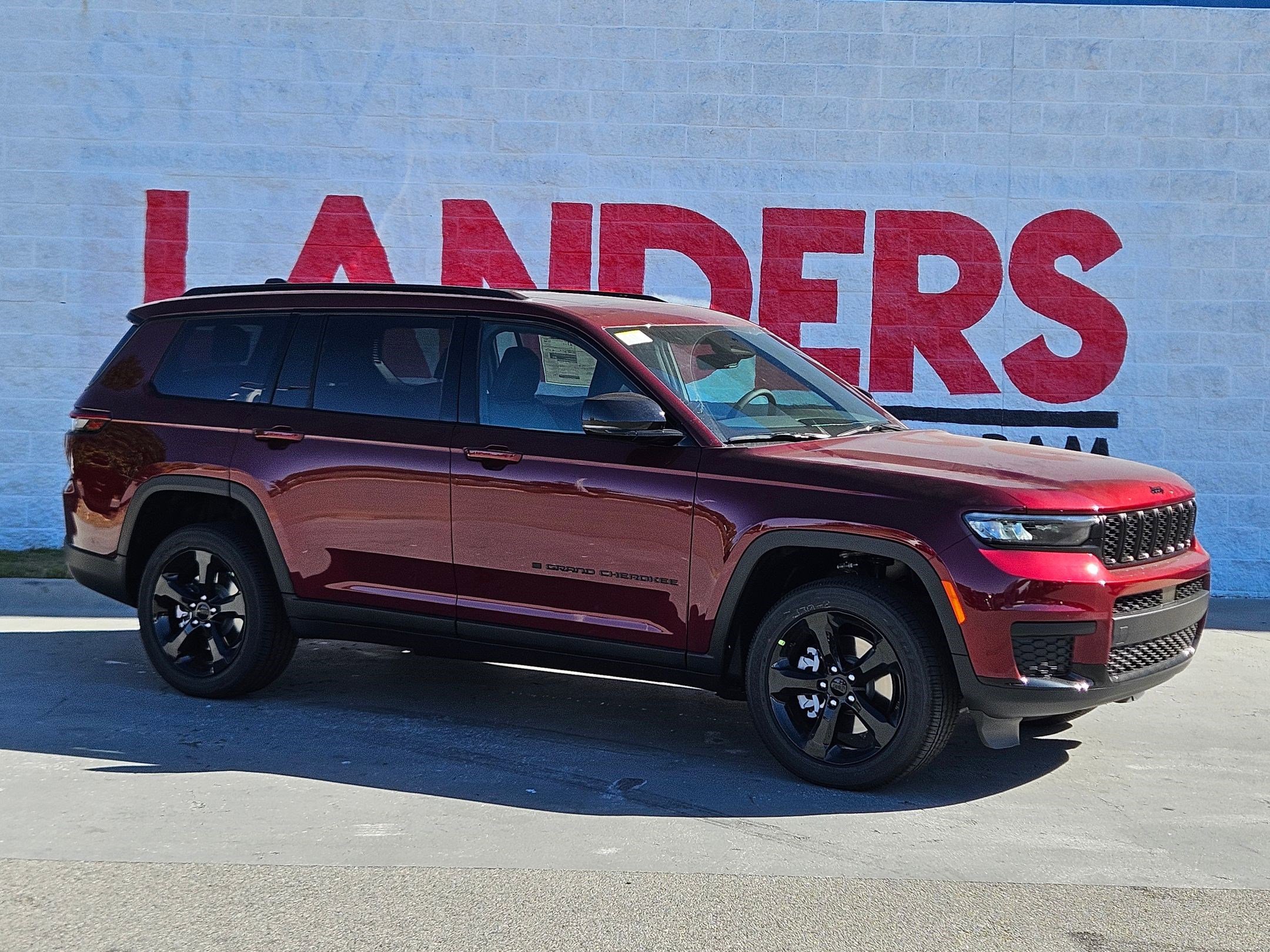 2025 Jeep Grand Cherokee L Altitude's photo