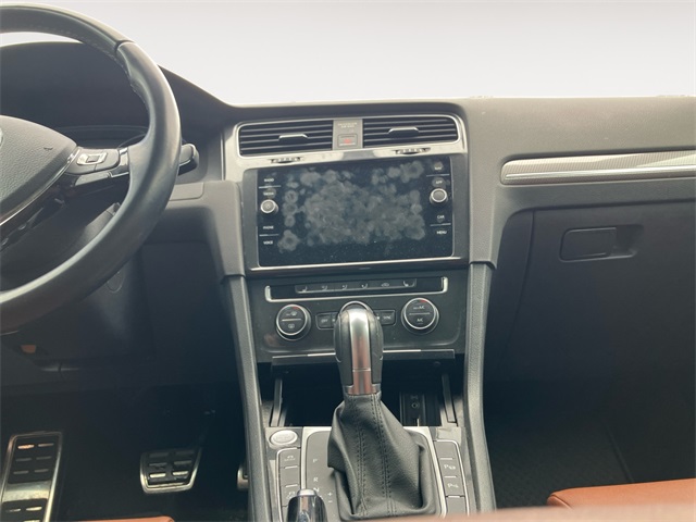 2018 Volkswagen Golf Alltrack TSI SEL photo 11