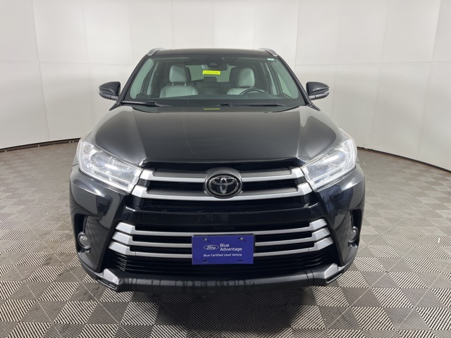 Certified 2017 Toyota Highlander XLE with VIN 5TDJZRFH6HS510003 for sale in Shakopee, Minnesota